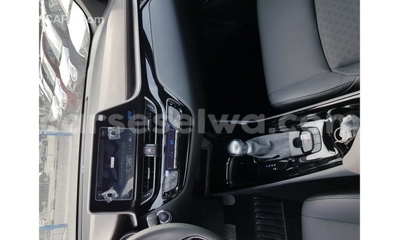 Acheter Import Voiture Toyota C-HR Autre à Import - Dubai, East Mahé Acheter Import Voiture Toyota C-HR Autre à Import - Dubai, East Mahé