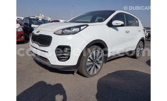 Acheter Import Voiture Kia Sportage Blanc à Import - Dubai, East Mahé Acheter Import Voiture Kia Sportage Blanc à Import - Dubai, East Mahé