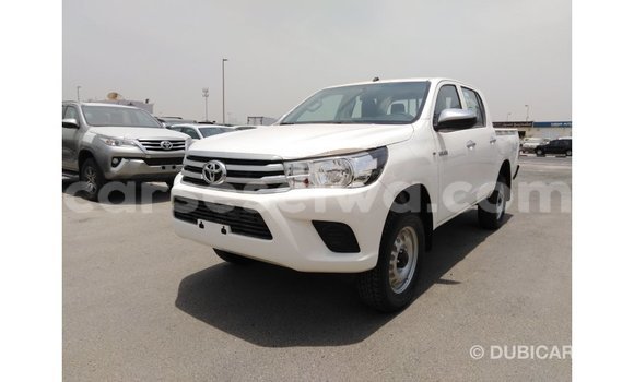 Acheter Import Voiture Toyota Hilux Blanc à Import - Dubai, East Mahé Acheter Import Voiture Toyota Hilux Blanc à Import - Dubai, East Mahé