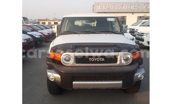 Acheter Import Voiture Toyota FJ Cruiser Noir à Import - Dubai, East Mahé Acheter Import Voiture Toyota FJ Cruiser Noir à Import - Dubai, East Mahé