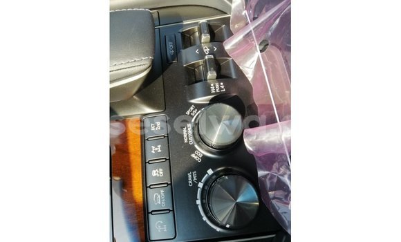 Acheter Import Voiture Lexus LX Noir à Import - Dubai, East Mahé Acheter Import Voiture Lexus LX Noir à Import - Dubai, East Mahé