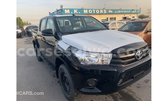 Acheter Import Voiture Toyota Hilux Noir à Import - Dubai, East Mahé Acheter Import Voiture Toyota Hilux Noir à Import - Dubai, East Mahé
