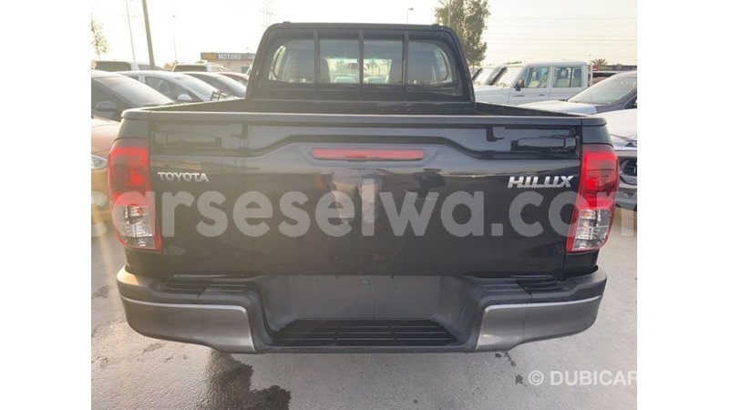 Big with watermark toyota hilux east mah%c3%a9 import dubai 5560