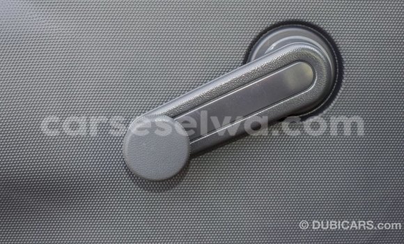 Acheter Import Voiture Toyota Hiace Blanc à Import - Dubai, East Mahé Acheter Import Voiture Toyota Hiace Blanc à Import - Dubai, East Mahé