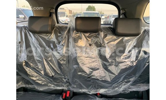 Acheter Import Voiture Mitsubishi Outlander Marron à Import - Dubai, East Mahé Acheter Import Voiture Mitsubishi Outlander Marron à Import - Dubai, East Mahé