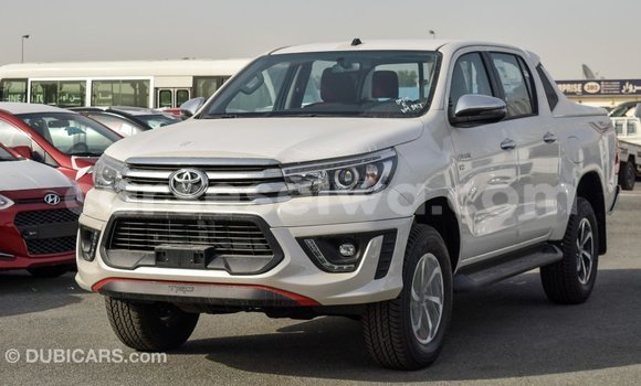 Buy Import Toyota Hilux White Car in Import - Dubai in East Mahé Buy Import Toyota Hilux White Car in Import - Dubai in East Mahé