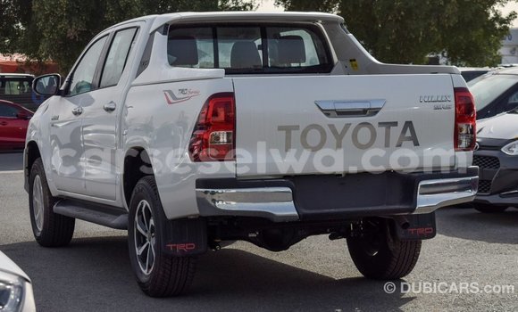 Buy Import Toyota Hilux White Car in Import - Dubai in East Mahé Buy Import Toyota Hilux White Car in Import - Dubai in East Mahé