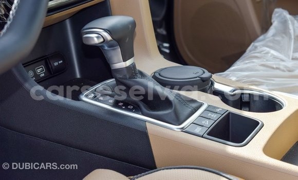 Acheter Import Voiture Kia Sportage Autre à Import - Dubai, East Mahé Acheter Import Voiture Kia Sportage Autre à Import - Dubai, East Mahé