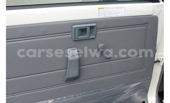 Buy Import Toyota Land Cruiser White Car in Import - Dubai in East Mahé Buy Import Toyota Land Cruiser White Car in Import - Dubai in East Mahé