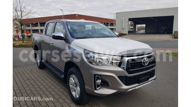 Big with watermark toyota hilux east mahe import dubai 5584