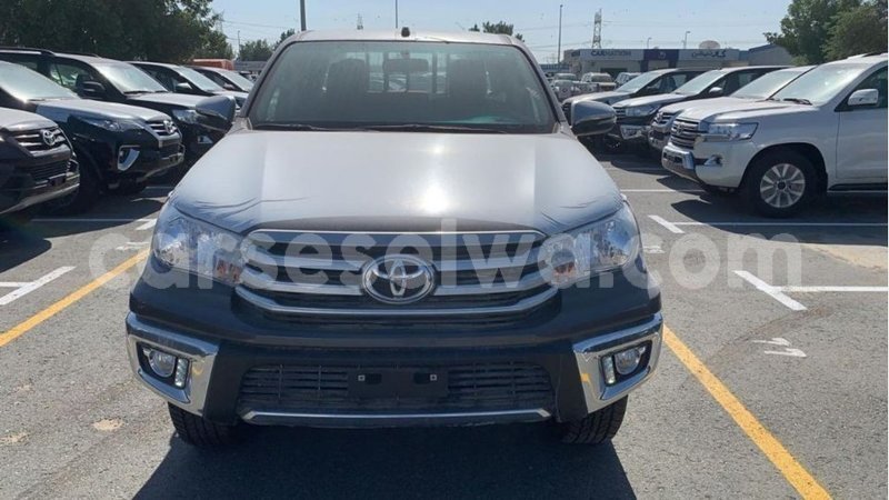 Big with watermark toyota hilux east mahe import dubai 5585