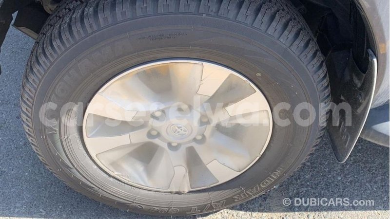 Big with watermark toyota hilux east mahe import dubai 5585