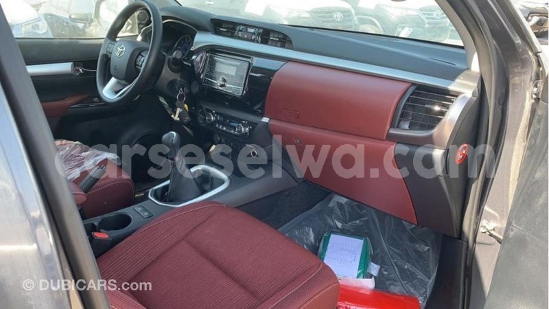 Big with watermark toyota hilux east mahe import dubai 5585