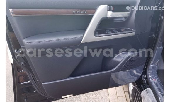 Buy Import Toyota Land Cruiser Black Car in Import - Dubai in East Mahé Buy Import Toyota Land Cruiser Black Car in Import - Dubai in East Mahé