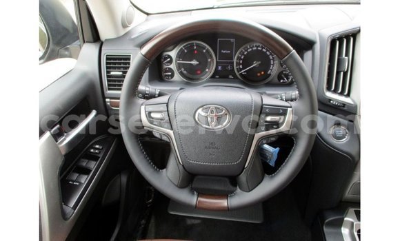 Buy Import Toyota Land Cruiser Black Car in Import - Dubai in East Mahé Buy Import Toyota Land Cruiser Black Car in Import - Dubai in East Mahé