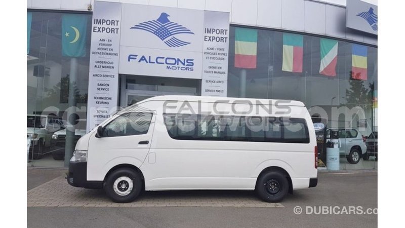 Big with watermark toyota hiace east mahe import dubai 5587