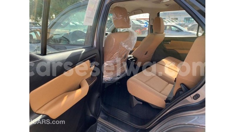 Big with watermark toyota fortuner east mahe import dubai 5592