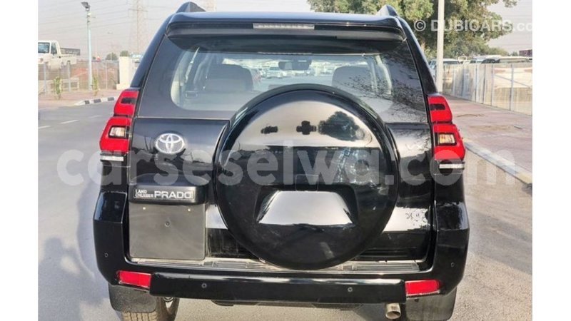 Big with watermark toyota prado east mahe import dubai 5593