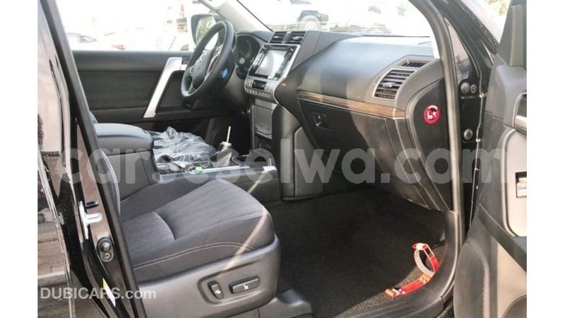 Big with watermark toyota prado east mahe import dubai 5593