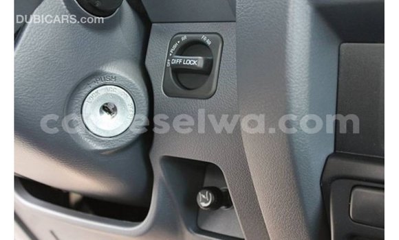 Buy Import Toyota Land Cruiser White Car in Import - Dubai in East Mahé Buy Import Toyota Land Cruiser White Car in Import - Dubai in East Mahé