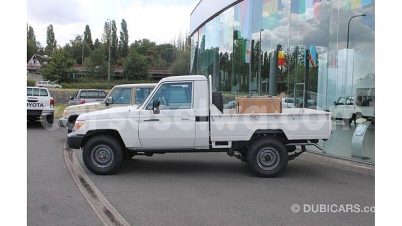 Big with watermark toyota land cruiser east mahe import dubai 5594