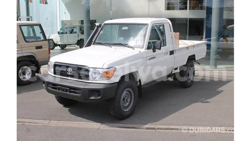 Big with watermark toyota land cruiser east mahe import dubai 5594