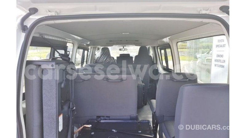 Big with watermark toyota hiace east mahe import dubai 5599