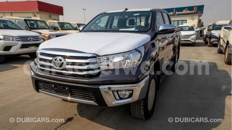 Big with watermark toyota hilux east mahe import dubai 5603