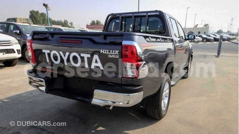 Big with watermark toyota hilux east mahe import dubai 5603