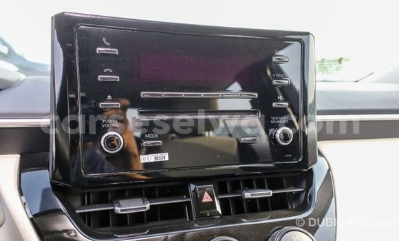 Acheter Import Voiture Toyota Corolla Blanc à Import - Dubai, East Mahé Acheter Import Voiture Toyota Corolla Blanc à Import - Dubai, East Mahé