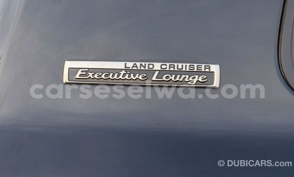 Acheter Import Voiture Toyota Land Cruiser Noir à Import - Dubai, East Mahé Acheter Import Voiture Toyota Land Cruiser Noir à Import - Dubai, East Mahé