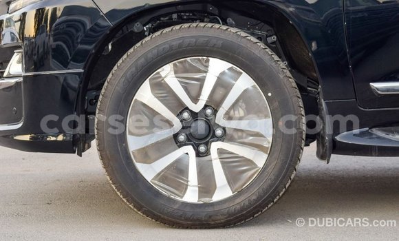 Acheter Import Voiture Toyota Land Cruiser Noir à Import - Dubai, East Mahé Acheter Import Voiture Toyota Land Cruiser Noir à Import - Dubai, East Mahé