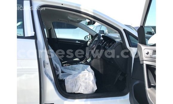 Buy Import Volkswagen Golf White Car in Import - Dubai in East Mahé Buy Import Volkswagen Golf White Car in Import - Dubai in East Mahé