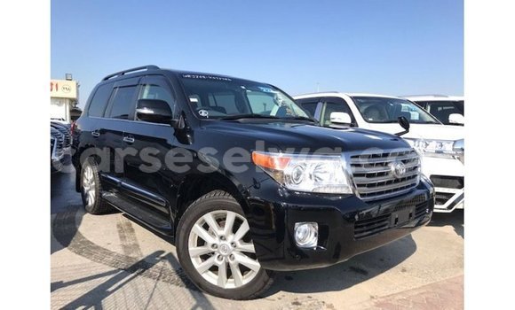 Buy Import Toyota Land Cruiser Black Car in Import - Dubai in East Mahé Buy Import Toyota Land Cruiser Black Car in Import - Dubai in East Mahé