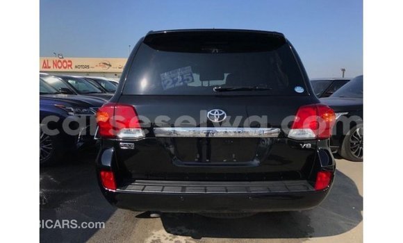 Buy Import Toyota Land Cruiser Black Car in Import - Dubai in East Mahé Buy Import Toyota Land Cruiser Black Car in Import - Dubai in East Mahé