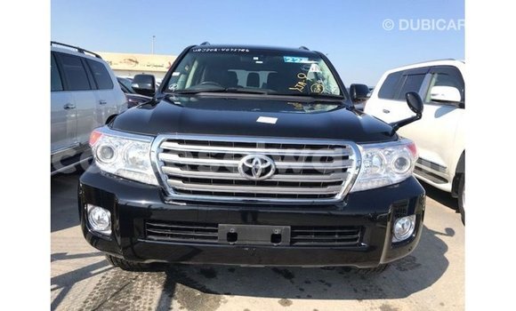 Buy Import Toyota Land Cruiser Black Car in Import - Dubai in East Mahé Buy Import Toyota Land Cruiser Black Car in Import - Dubai in East Mahé