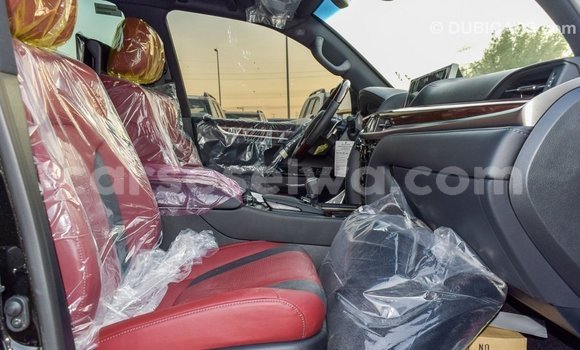 Acheter Import Voiture Lexus LX Noir à Import - Dubai, East Mahé Acheter Import Voiture Lexus LX Noir à Import - Dubai, East Mahé