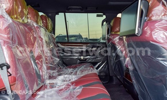 Acheter Import Voiture Lexus LX Noir à Import - Dubai, East Mahé Acheter Import Voiture Lexus LX Noir à Import - Dubai, East Mahé