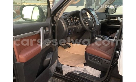 Buy Import Toyota Land Cruiser Black Car in Import - Dubai in East Mahé Buy Import Toyota Land Cruiser Black Car in Import - Dubai in East Mahé