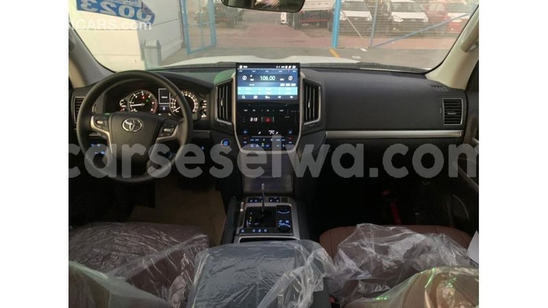 Big with watermark toyota land cruiser east mahe import dubai 5626