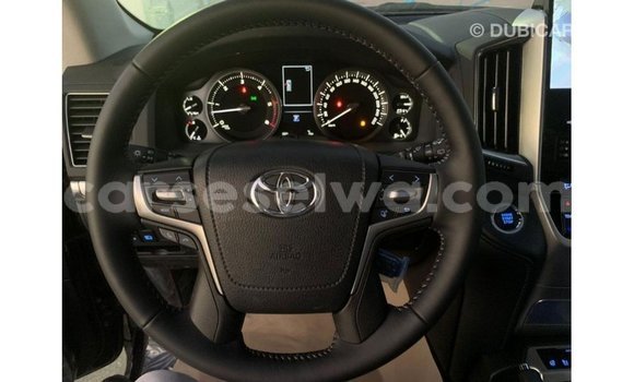 Buy Import Toyota Land Cruiser Black Car in Import - Dubai in East Mahé Buy Import Toyota Land Cruiser Black Car in Import - Dubai in East Mahé