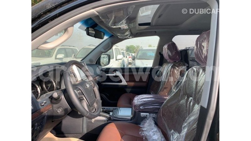 Big with watermark toyota land cruiser east mahe import dubai 5628