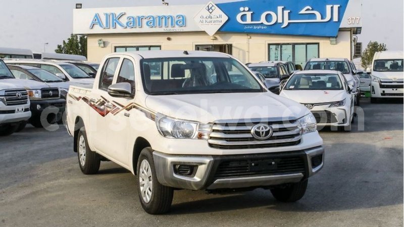 Big with watermark toyota hilux east mahe import dubai 5632