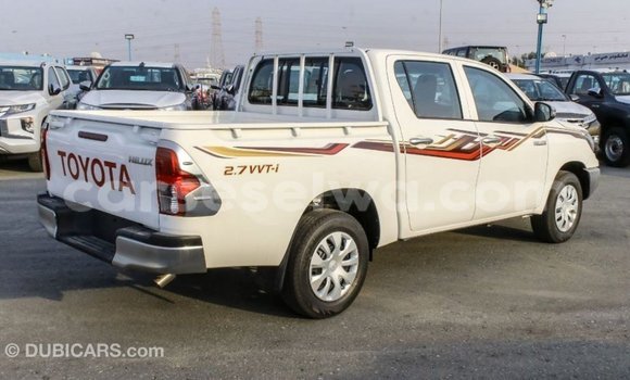 Acheter Import Voiture Toyota Hilux Blanc à Import - Dubai, East Mahé Acheter Import Voiture Toyota Hilux Blanc à Import - Dubai, East Mahé
