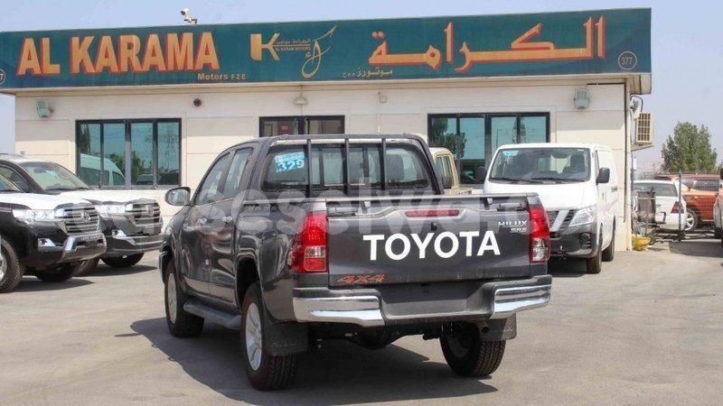 Big with watermark toyota hilux east mahe import dubai 5637