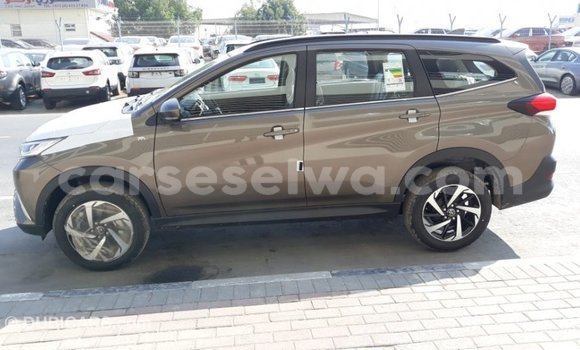 Acheter Import Voiture Toyota Rush Blanc à Import - Dubai, East Mahé Acheter Import Voiture Toyota Rush Blanc à Import - Dubai, East Mahé