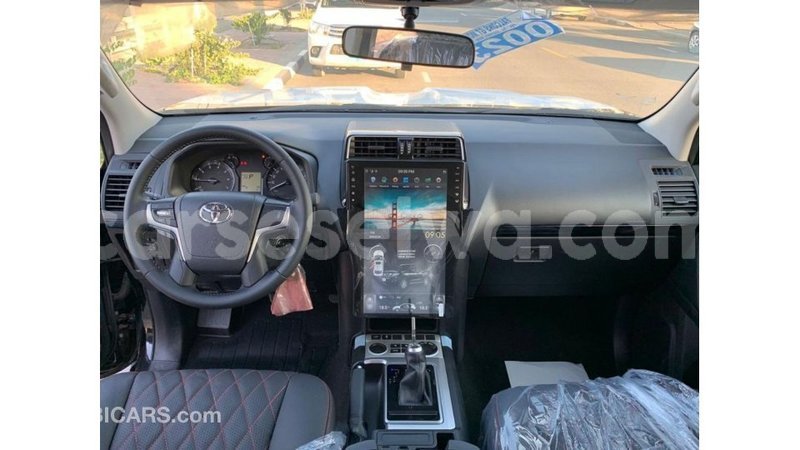 Big with watermark toyota prado east mahe import dubai 5644