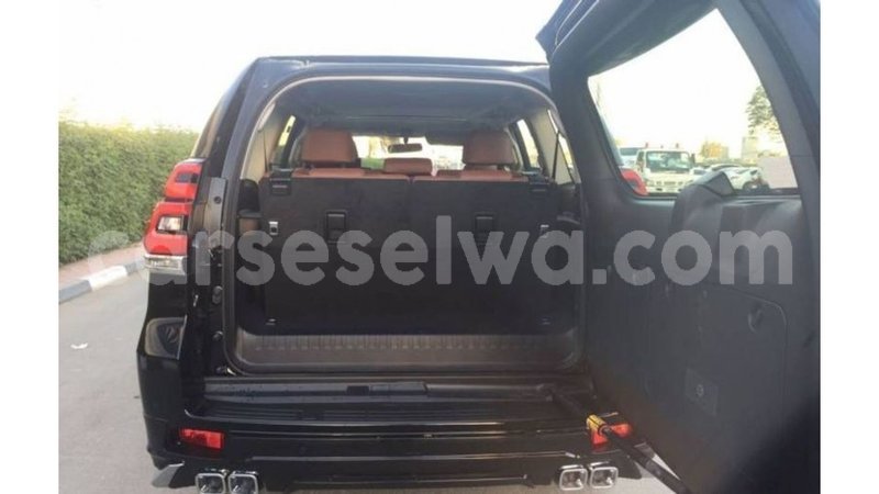 Big with watermark toyota prado east mahe import dubai 5644