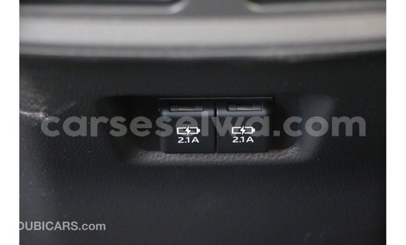 Acheter Import Utilitaire Toyota Ade Blanc à Import - Dubai, East Mahé Acheter Import Utilitaire Toyota Ade Blanc à Import - Dubai, East Mahé