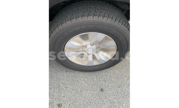 Acheter Import Voiture Toyota Hilux Noir à Import - Dubai, East Mahé Acheter Import Voiture Toyota Hilux Noir à Import - Dubai, East Mahé